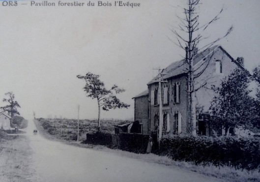 36-wilfred owen forest house in france 1919